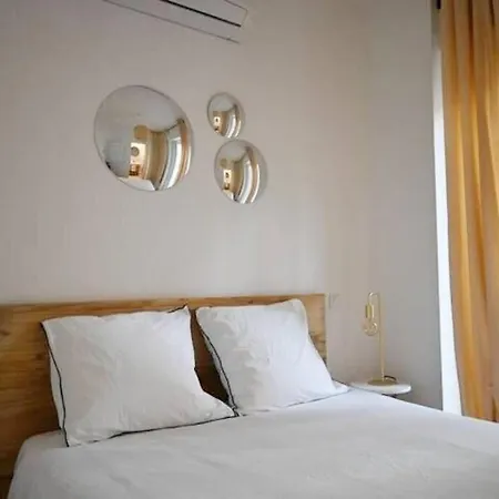 Appartement Chez Zize T2 Unique- Roucas-blanc
